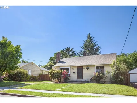 8644 Ne Dyer Street Portland OR 97220