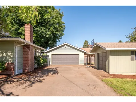 13225 Se Bobby Bruce Lane Boring OR 97009