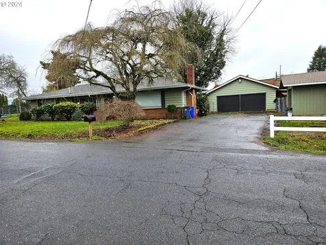 13225 Se Bobby Bruce Lane Boring OR 97009