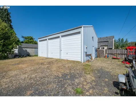 236 Cleveland Street Lebanon OR 97355