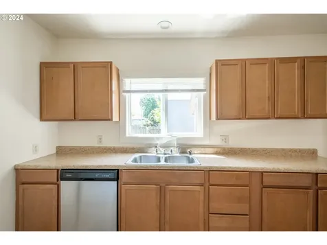 236 Cleveland Street Lebanon OR 97355