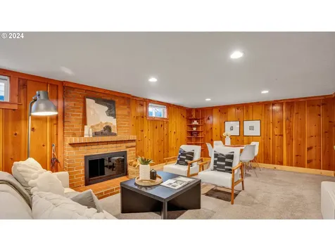 7435 N Chase Avenue Portland OR 97217