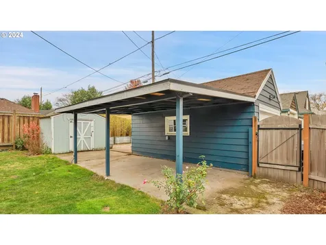 7435 N Chase Avenue Portland OR 97217