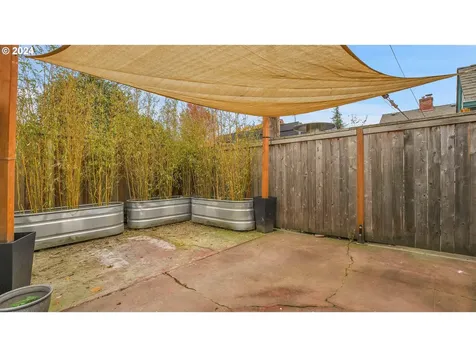7435 N Chase Avenue Portland OR 97217
