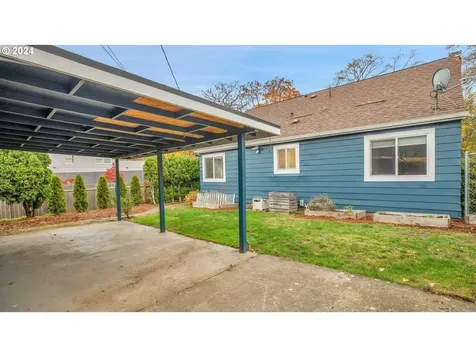 7435 N Chase Avenue Portland OR 97217