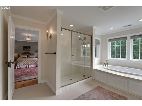 8530 SW Fairway Drive Portland OR 97225