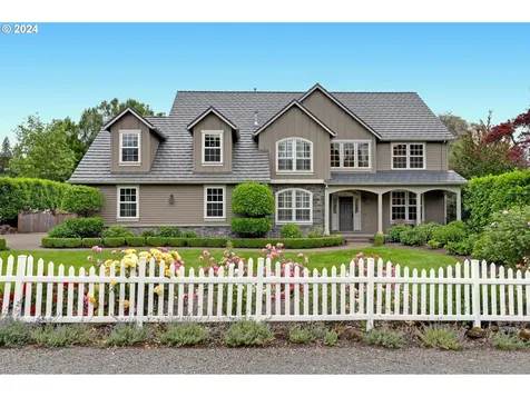 8530 SW Fairway Drive Portland OR 97225