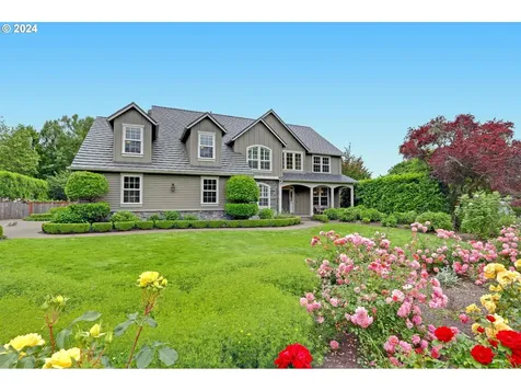 8530 SW Fairway Drive Portland OR 97225