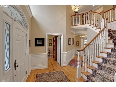 8530 SW Fairway Drive Portland OR 97225