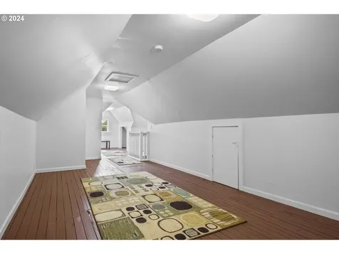 1156 18th Avenue Sweet Home OR 97386