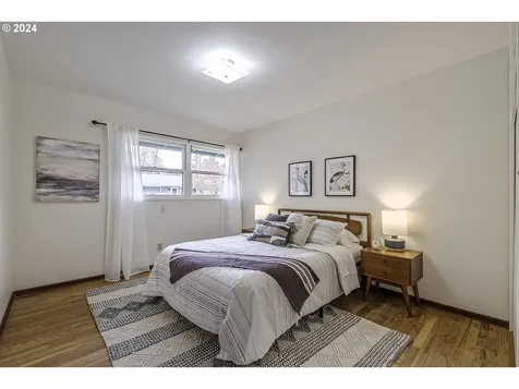 9762 SE Cora Street Portland OR 97266