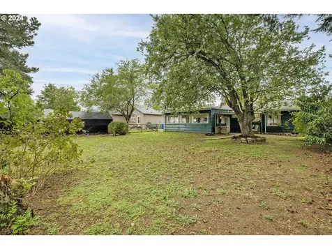 9762 SE Cora Street Portland OR 97266