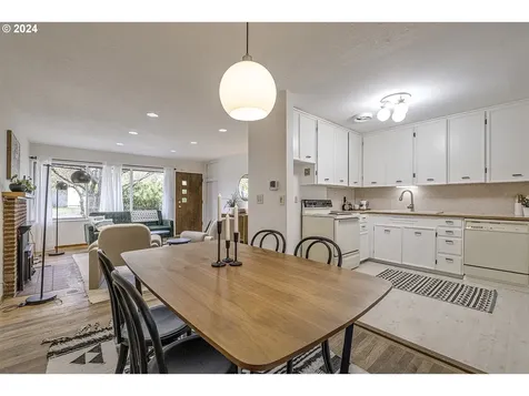 9762 SE Cora Street Portland OR 97266