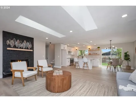 8860 N Chautauqua Boulevard Portland OR 97217