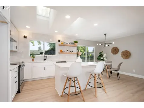 8860 N Chautauqua Boulevard Portland OR 97217