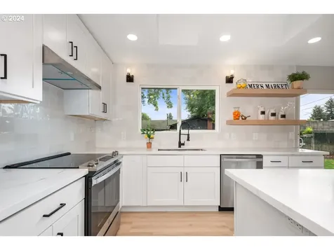8860 N Chautauqua Boulevard Portland OR 97217