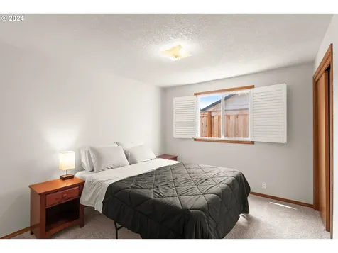 7502 SE Hacienda Street Hillsboro OR 97123