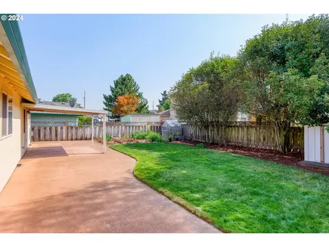 7502 SE Hacienda Street Hillsboro OR 97123