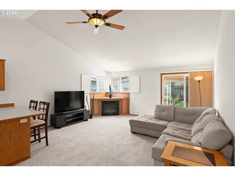 7502 SE Hacienda Street Hillsboro OR 97123