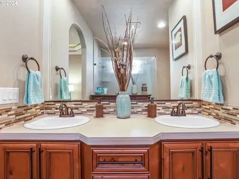 1823 S Harrier Road Ridgefield WA 98642