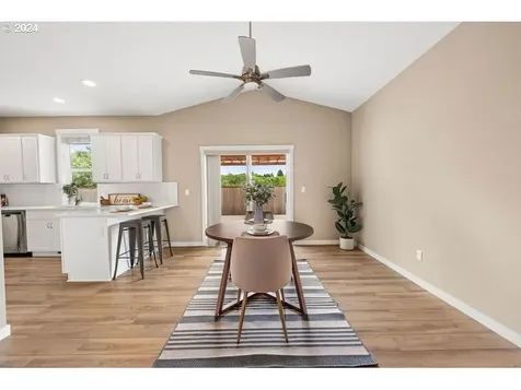 1307 Seabright Way Seaside OR 97138