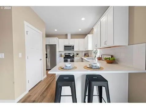 1307 Seabright Way Seaside OR 97138