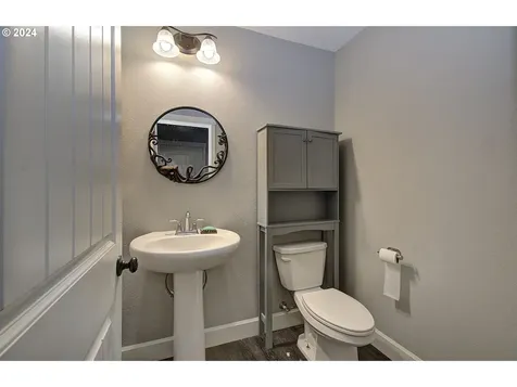 1001 S 50th Court Ridgefield WA 98642