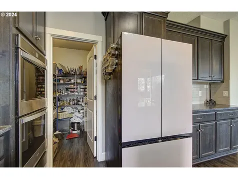 1001 S 50th Court Ridgefield WA 98642