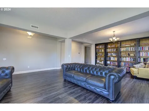 1001 S 50th Court Ridgefield WA 98642