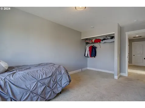 1001 S 50th Court Ridgefield WA 98642