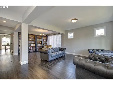 1001 S 50th Court Ridgefield WA 98642