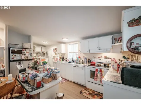 1530 Tamarack Street Sweet Home OR 97386