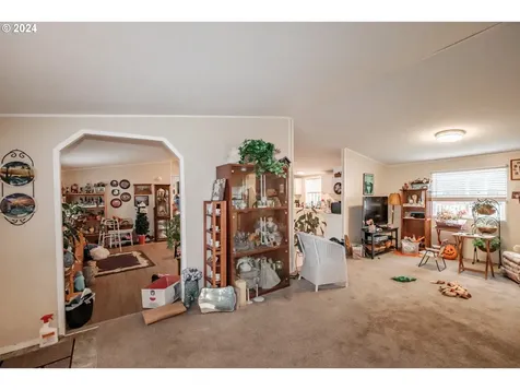1530 Tamarack Street Sweet Home OR 97386