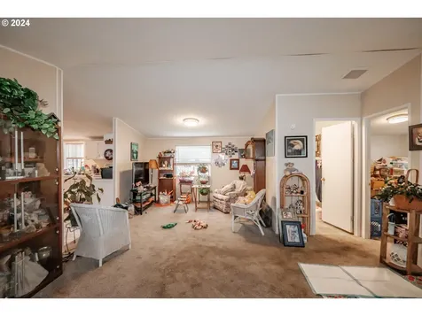1530 Tamarack Street Sweet Home OR 97386