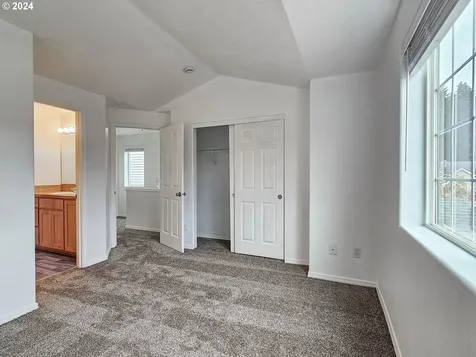 6573 NE Deer Run Street Hillsboro OR 97124