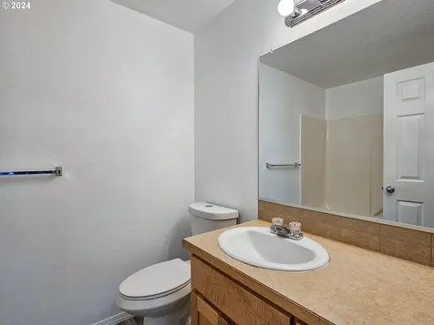 6573 NE Deer Run Street Hillsboro OR 97124