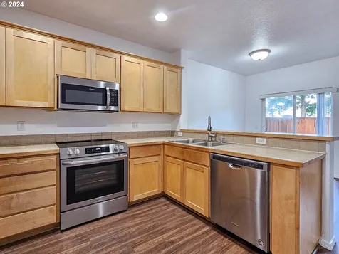 6573 NE Deer Run Street Hillsboro OR 97124