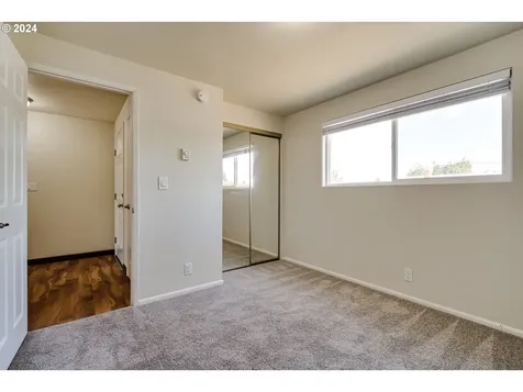 4017 Camellia Street Springfield OR 97478