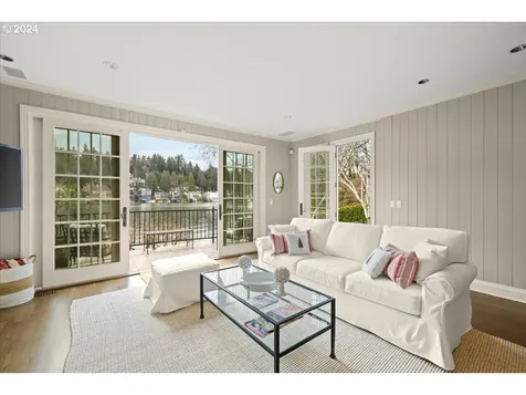 920 Westpoint Road Lake Oswego OR 97034