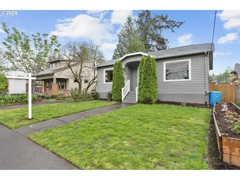 7518 Se Carlton Street Portland OR 97206