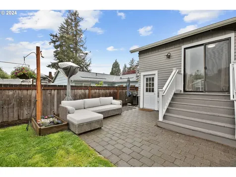 7518 Se Carlton Street Portland OR 97206