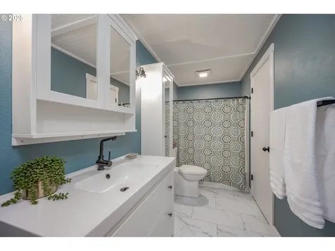208 E Clark Street Yacolt WA 98675
