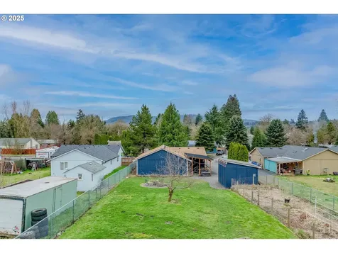 208 E Clark Street Yacolt WA 98675