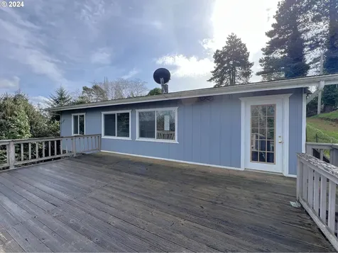 63491 2nd Street Loop Coos Bay OR 97420