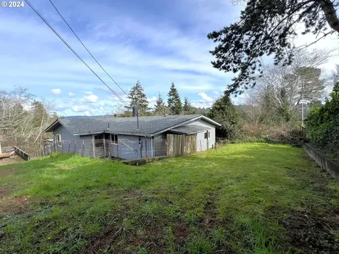 63491 2nd Street Loop Coos Bay OR 97420