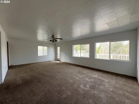 63491 2nd Street Loop Coos Bay OR 97420