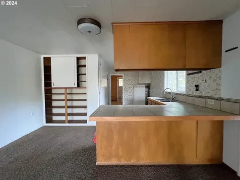 63491 2nd Street Loop Coos Bay OR 97420