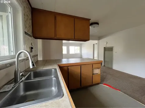 63491 2nd Street Loop Coos Bay OR 97420