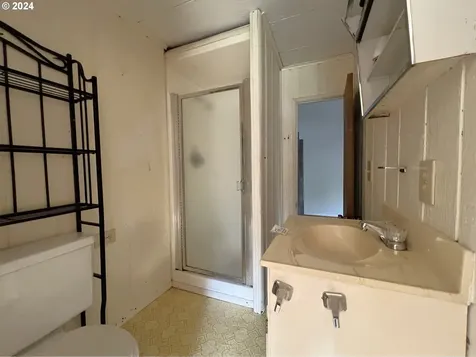 63491 2nd Street Loop Coos Bay OR 97420