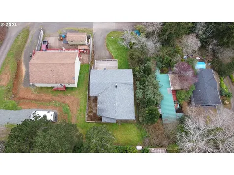 63491 2nd Street Loop Coos Bay OR 97420